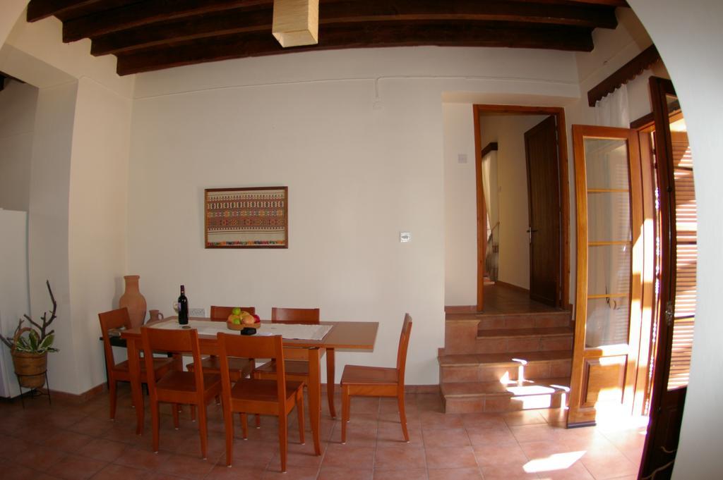 Anna Maria Pegeia Exterior foto